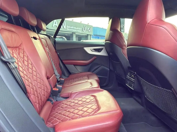 Audi SQ8