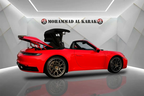 PORSCHE CARRERA 911 CABRIOLET -2022 - GCC - FULLY LOADED - ORIGINAL PAINT - AMAZING CONDITION