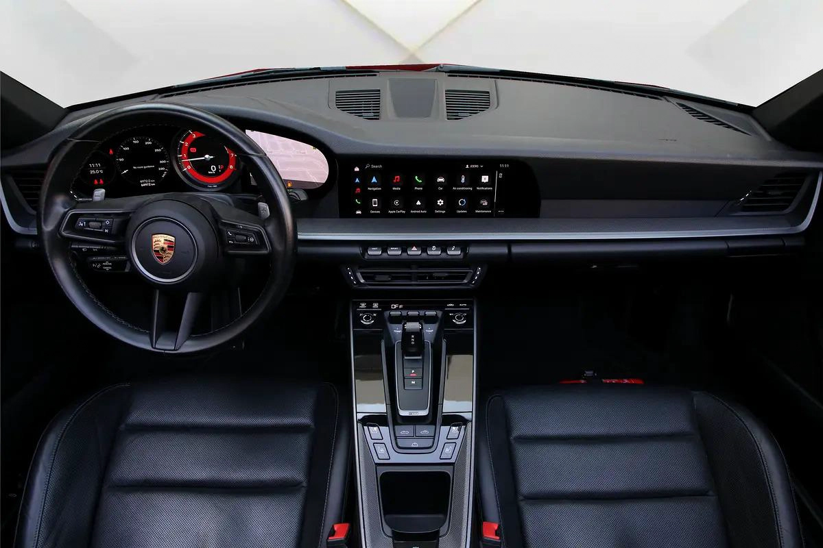 PORSCHE CARRERA 911 CABRIOLET -2022 - GCC - FULLY LOADED - ORIGINAL PAINT - AMAZING CONDITION-6-6