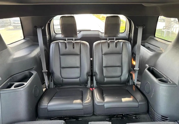 Ford Explorer XLT 2014 - Japanese Specs