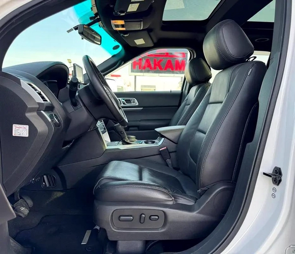 Ford Explorer XLT 2014 - Japanese Specs