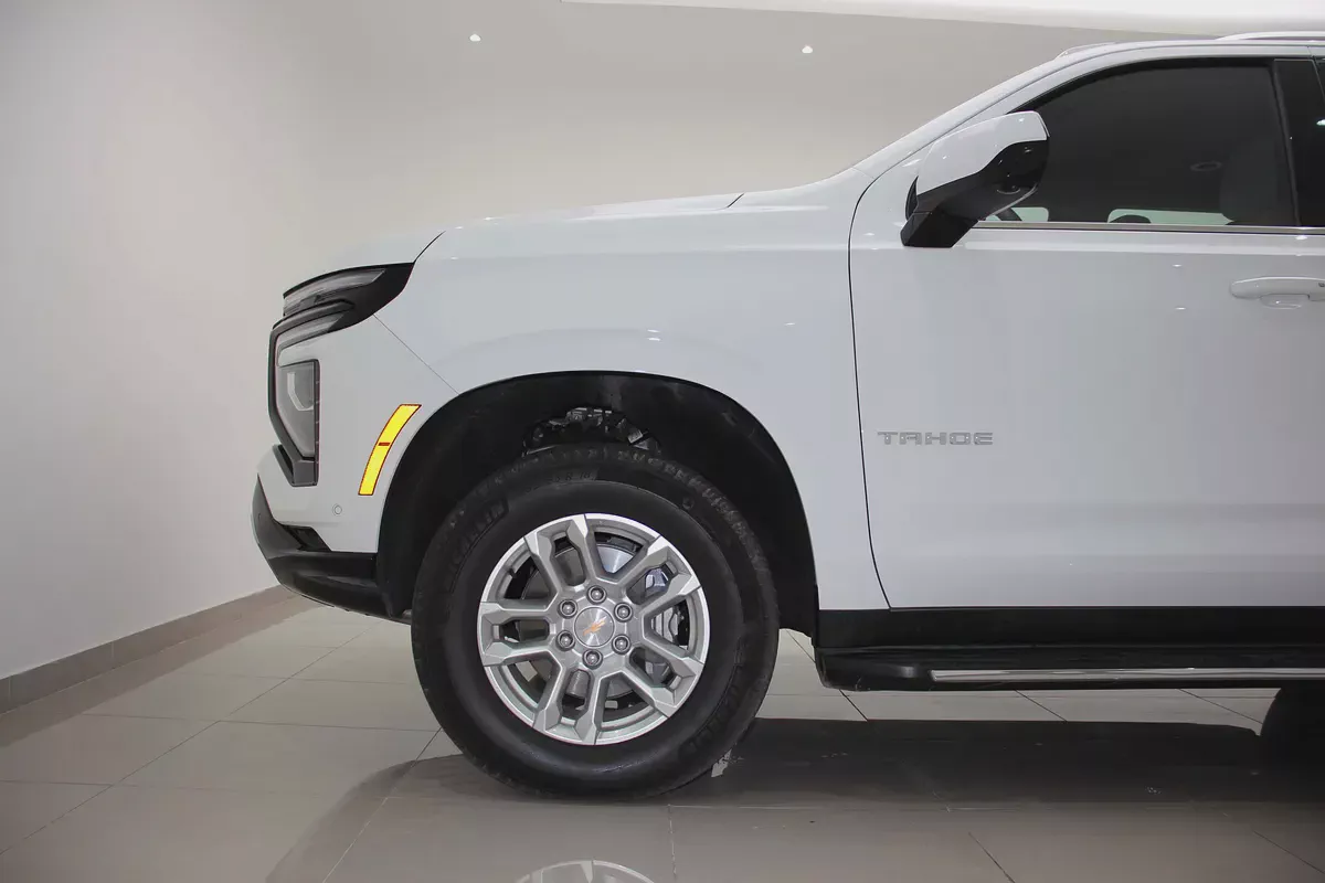 Chevrolet Tahoe LS 5.3L-4-4