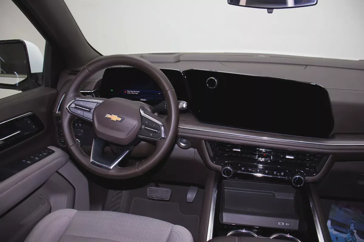 Chevrolet Tahoe LS 5.3L-5-5