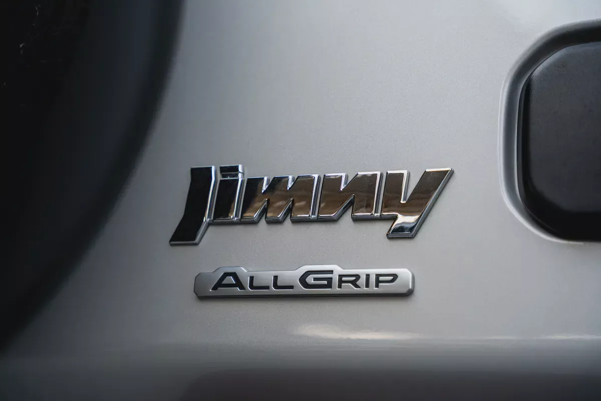 Suzuki Jimny GL AT 2026 (GCC Specs) 1.5L - Brand New 5 Doors-3-3