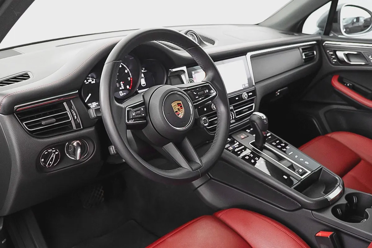 4,811 AED / month | 0% DP | 2024 Porsche Macan | Porsche Warranty and Service