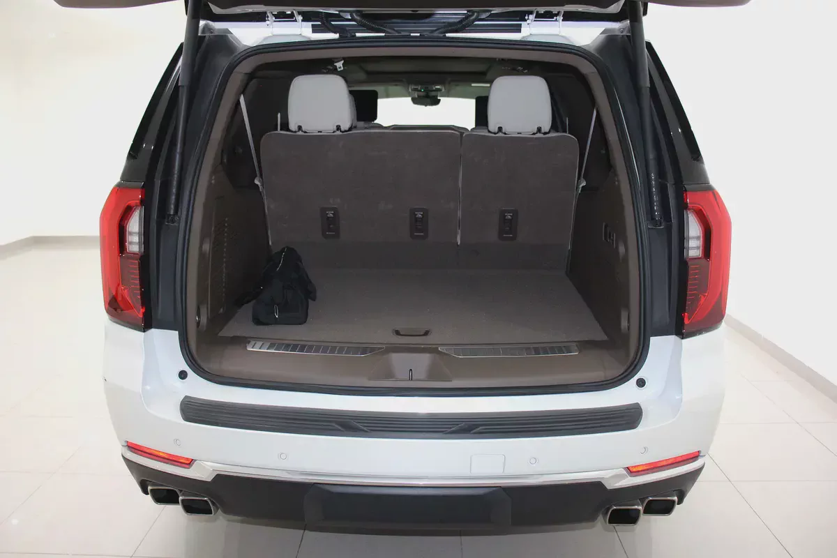2025 GMC Yukon XL Denali - GCC Specs - Full Option-4-4