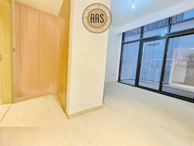 Luxurious 2 bedroom || Chiller Free || Spacious Unit-5