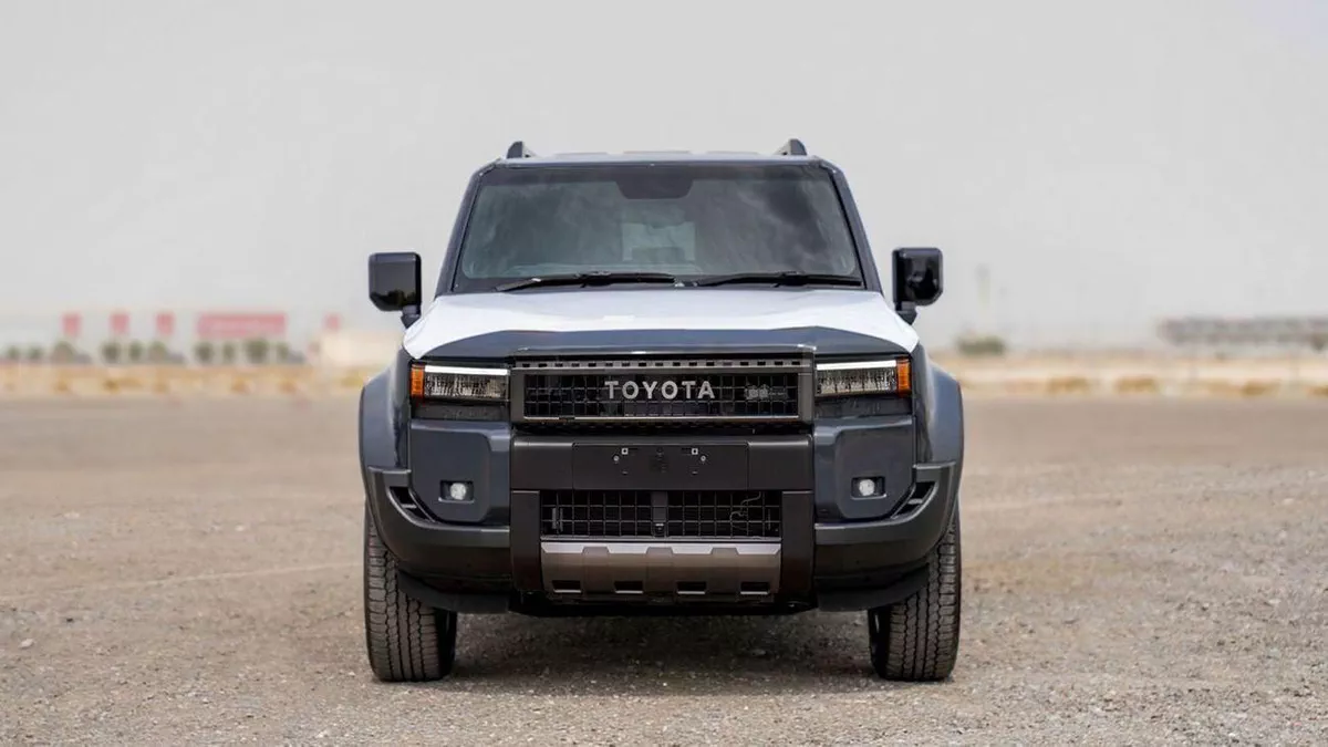 Toyota Prado VXR Adventure Mono Tone 2.4T-5-0