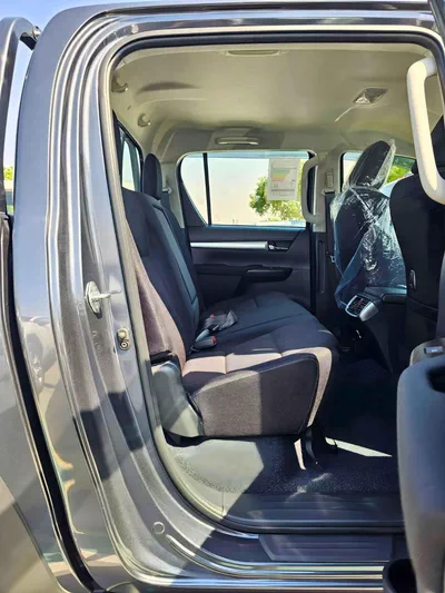 Toyota Hilux SR5 TRD 4.0L PETROL SR5 TRD || 4.0L PETROL V6 4WD | WOOD INTERIOR W VISOR | BLIND SPOT | DIFFLOCK | DVD+CAMERA | READY S-10