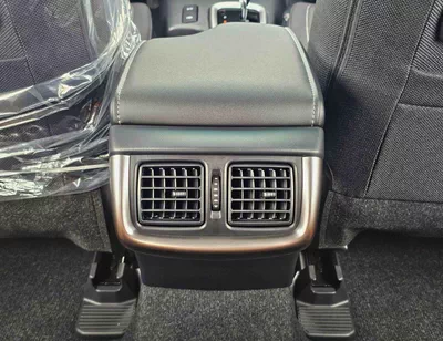 Toyota Hilux SR5 TRD 4.0L PETROL SR5 TRD || 4.0L PETROL V6 4WD | WOOD INTERIOR W VISOR | BLIND SPOT | DIFFLOCK | DVD+CAMERA | READY S-13