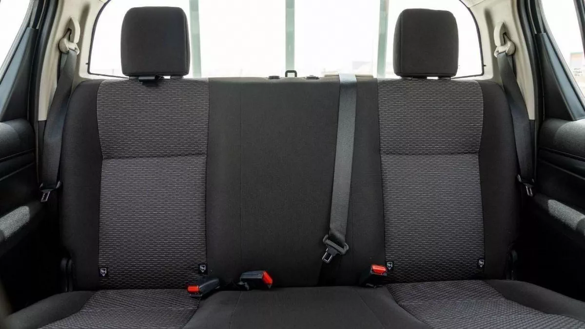 Toyota Hilux GL Toyota Hilux 2.4L MT P.Window Basic Option MY2025-10-0