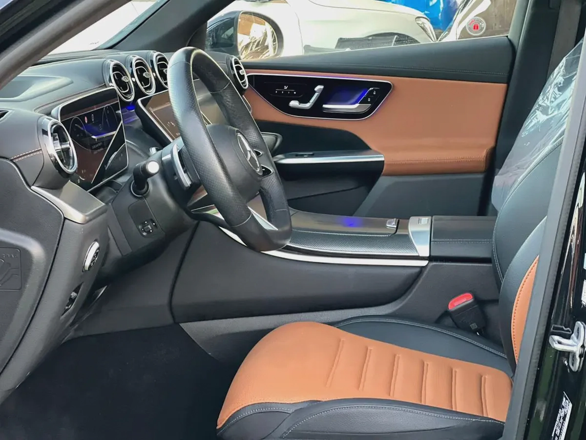 2024 Mercedes-Benz GLC 300 Coupe | Canadian Specs | Brand New Condition-7-7