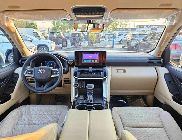 Toyota Land Cruiser GXR 3.5L GXR TWRIN TURBO | BASIC | 3.5L V6 PETROL | PUSH START | DRIVER POWER