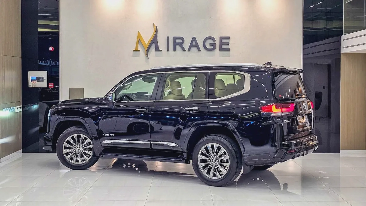 TOYOTA - LAND CRUISER - GXR - V6 TWIN TURBO - 2023 MODEL - UNDER WARRANTY - GCC SPECS - BLACK COLORE-14-14