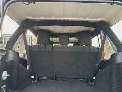 JEEP WRANGLER UNLIMITED SPORT—2018–GCC—FREE ACCIDENT—ORIGINAL PAINT—FULL SERVICE HISTORY—-10