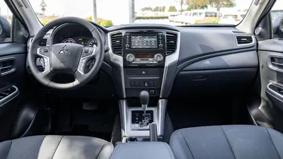 Mitsubishi L200 GLS Mitsubishi L200 Sportero 2.4L Diesel 2025-9