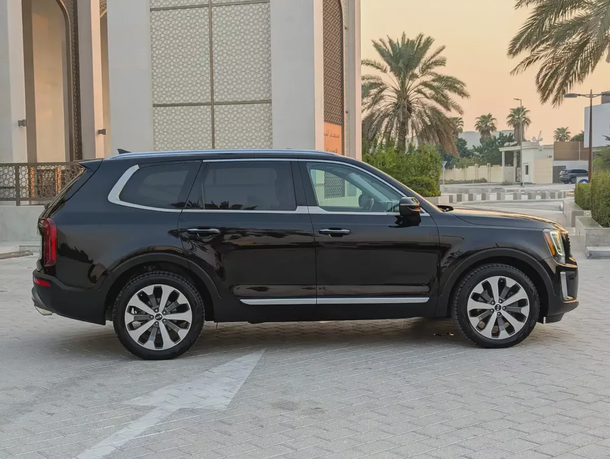 KIA TELLURIDE AWD 2020 Excellent Condition-7-7