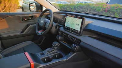 TOYOTA RAV4 2.5L HYBRID ADVENTURE 2026!! GCC SPECS-12