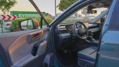 TOYOTA RAV4 2.5L HYBRID ADVENTURE 2026!! GCC SPECS-3