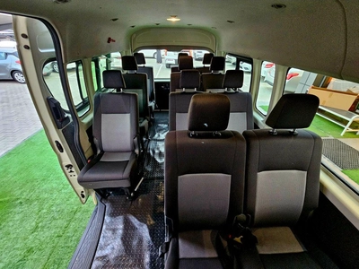 Toyota Hiace GL PASSENGER/ PATROL MANUAL/ 3.5 V6/ LOW MILEAGE-17