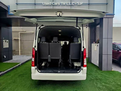 Toyota Hiace GL PASSENGER/ PATROL MANUAL/ 3.5 V6/ LOW MILEAGE-4