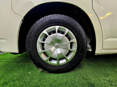 Toyota Hiace GL PASSENGER/ PATROL MANUAL/ 3.5 V6/ LOW MILEAGE-7
