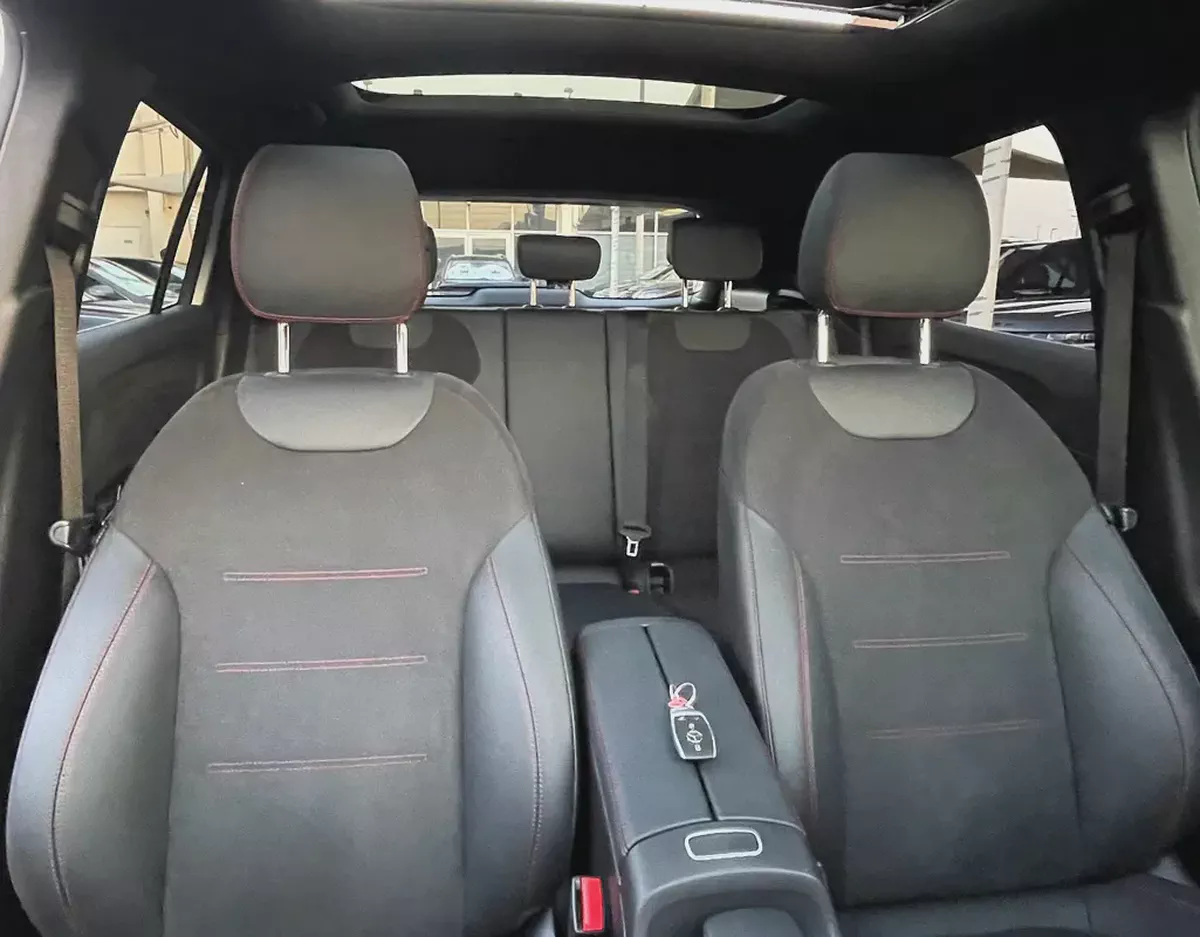 MERCEDES-BENZ - GLA250 - 2023 - 2,0L - V4 - BY TURBO - AMERICAN SPECS VERY GOOD CONDITION-10-10