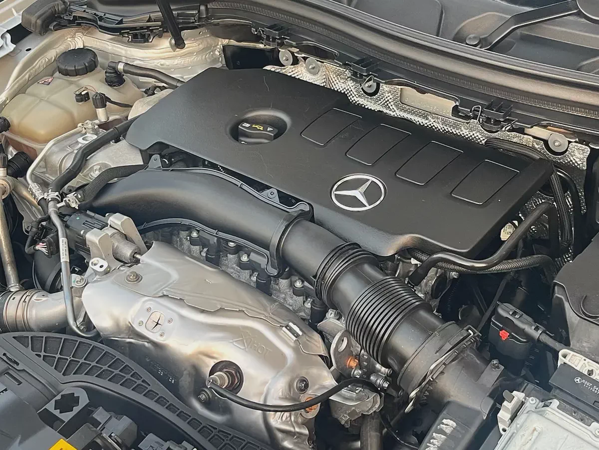 MERCEDES-BENZ - GLA250 - 2023 - 2,0L - V4 - BY TURBO - AMERICAN SPECS VERY GOOD CONDITION-19-19