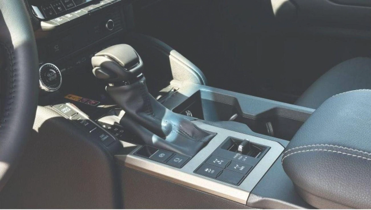 Toyota Prado 250 WX+ LUXURY 2.4P AT MY2025 - BLACK-16-0