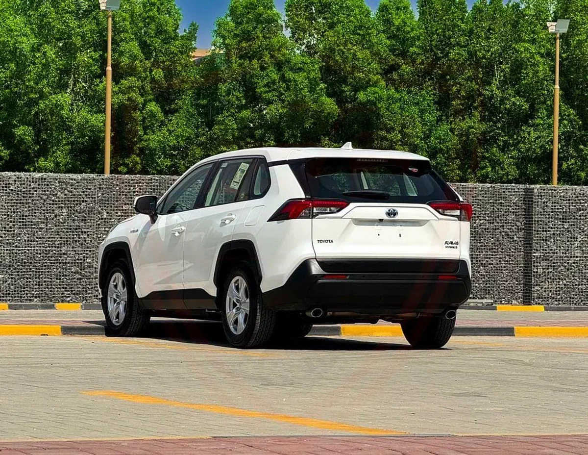 Toyota RAV4 VXR HEV Rav4 Hybrid | 2.5 L | | GCC | Accident-Free | In Excellent Condition | 1320 P.M-4-0
