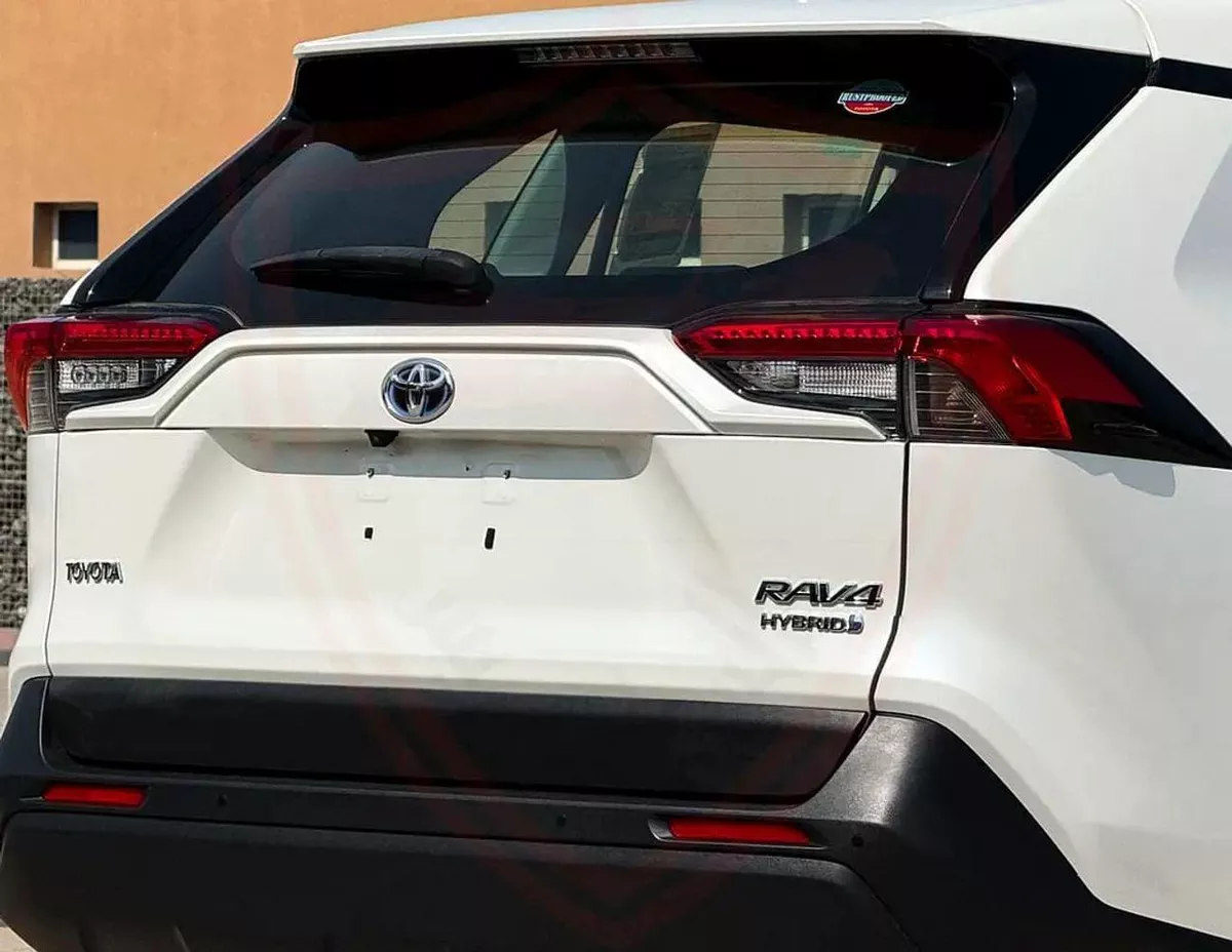 Toyota RAV4 VXR HEV Rav4 Hybrid | 2.5 L | | GCC | Accident-Free | In Excellent Condition | 1320 P.M-7-0