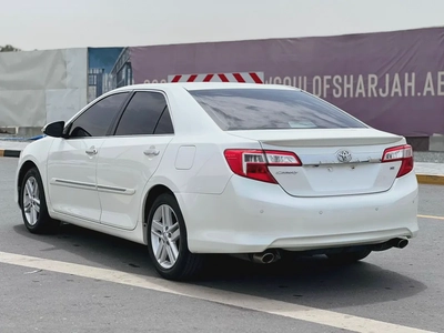 Toyota Camry SE Plus 2014 - GCC Specs - Reliable and Fuel Efficient-9
