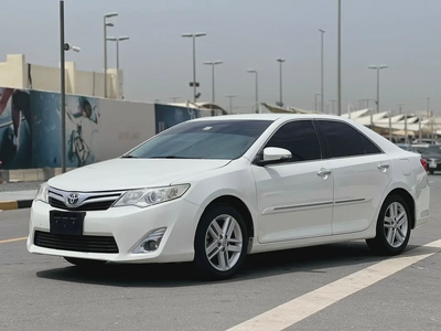 Toyota Camry SE Plus 2014 - GCC Specs - Reliable and Fuel Efficient-1