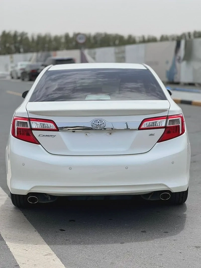 Toyota Camry SE Plus 2014 - GCC Specs - Reliable and Fuel Efficient-4
