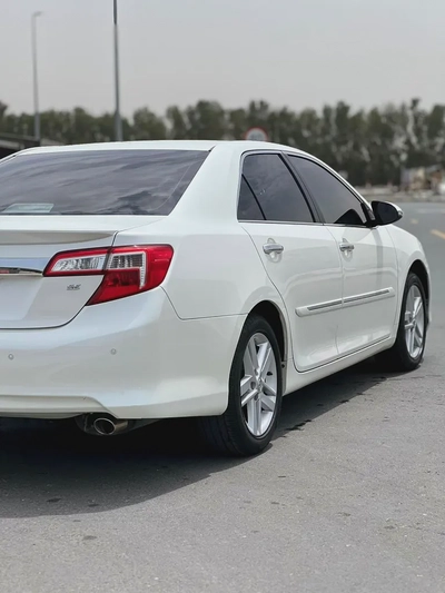 Toyota Camry SE Plus 2014 - GCC Specs - Reliable and Fuel Efficient-8