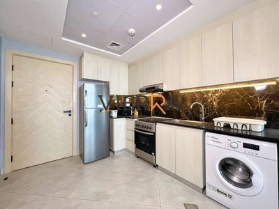 Fully Furnished l City View l Prime Location-11