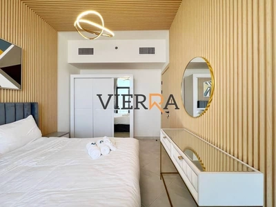 Fully Furnished l City View l Prime Location-5