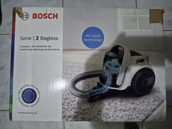 Vacuum Cleaner - Bosch