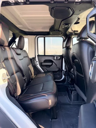 Jeep Wrangler Unlimited Sport 3.6L A/T (5 Seater)-13