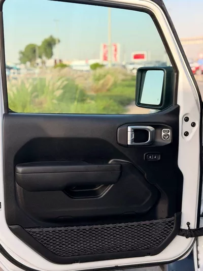 Jeep Wrangler Unlimited Sport 3.6L A/T (5 Seater)-17