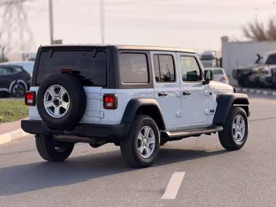 Jeep Wrangler Unlimited Sport 3.6L A/T (5 Seater)-3