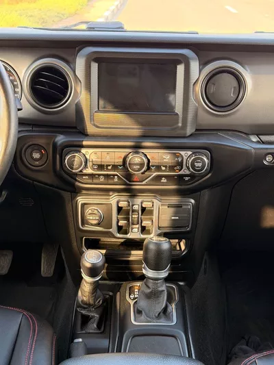 Jeep Wrangler Unlimited Sport 3.6L A/T (5 Seater)-7