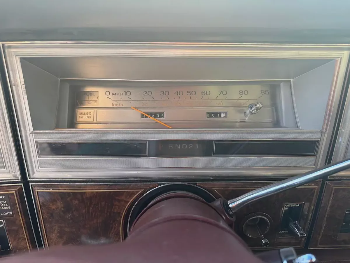1978 Lincoln Continental - Classic American Luxury-10-10