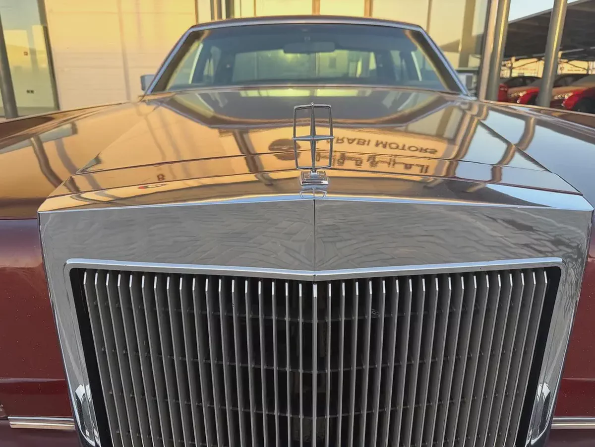 1978 Lincoln Continental - Classic American Luxury-2-2
