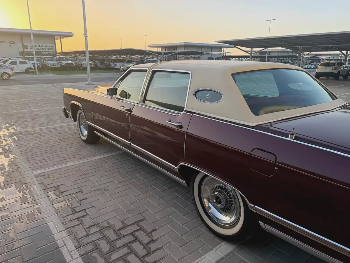 1978 Lincoln Continental - Classic American Luxury-3-3