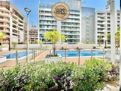 Pool view •• chiller free •• huge size •• with kitchen appliances-7