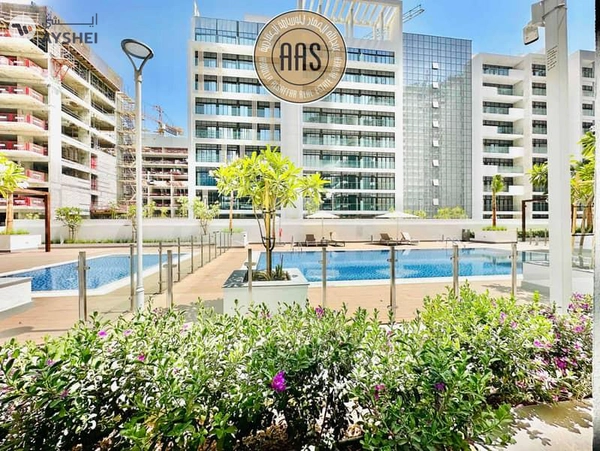 Pool view •• chiller free •• huge size •• with kitchen appliances