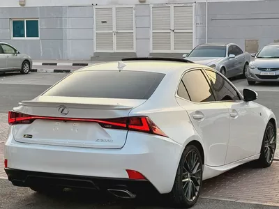 Lexus IS 200t 2017 - American Specs - Turbocharged Luxury Sedan-4
