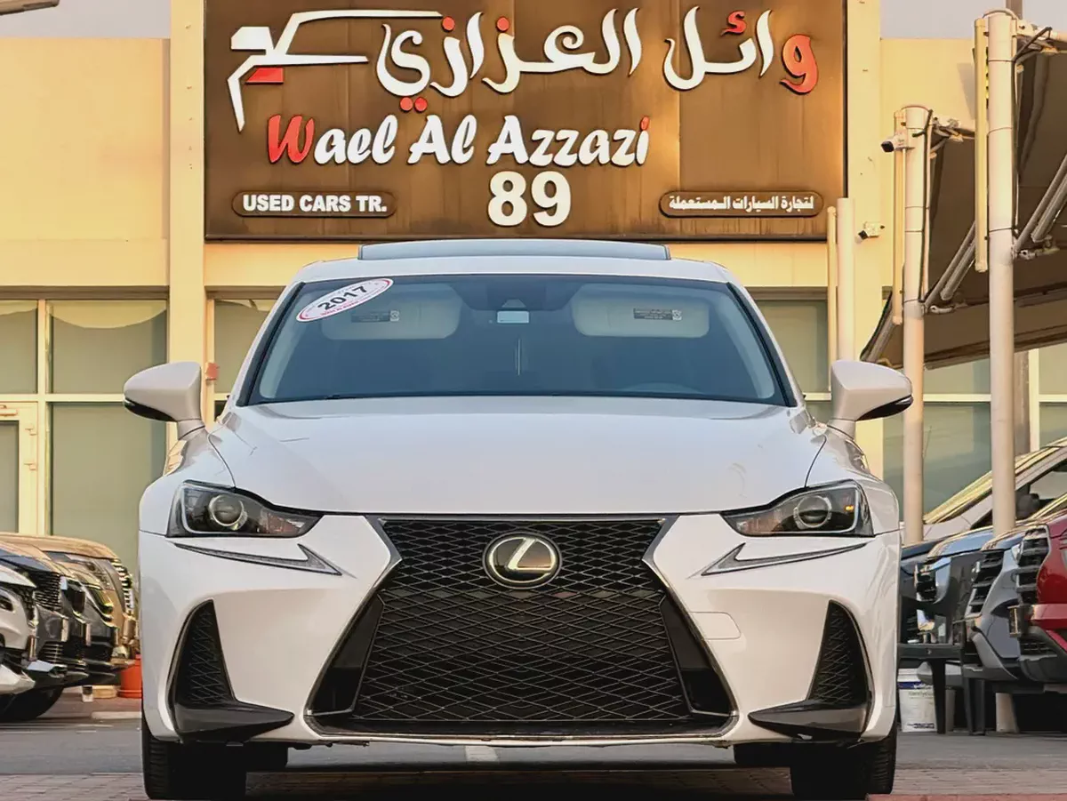 Lexus IS 200t 2017 - American Specs - Turbocharged Luxury Sedan