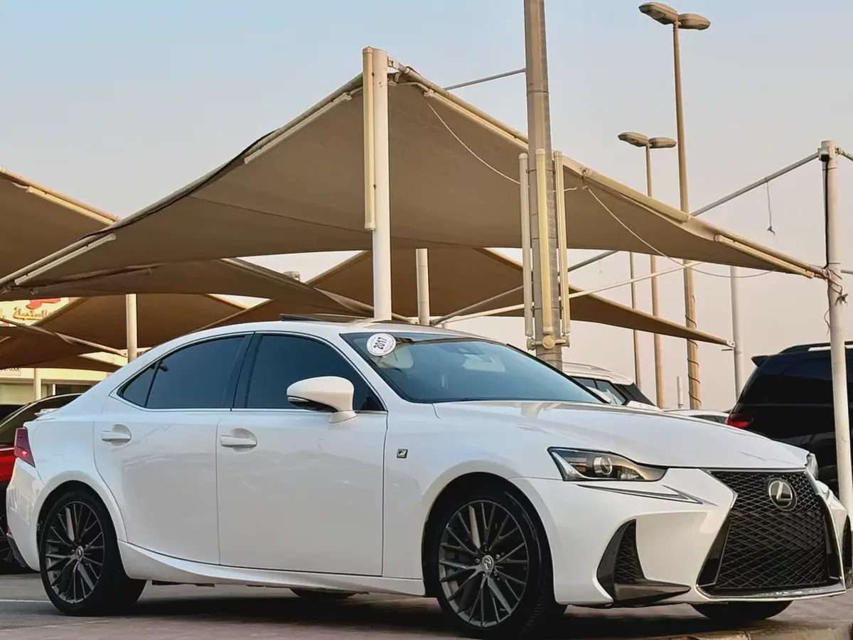 Lexus IS 200t 2017 - American Specs - Turbocharged Luxury Sedan-2-2